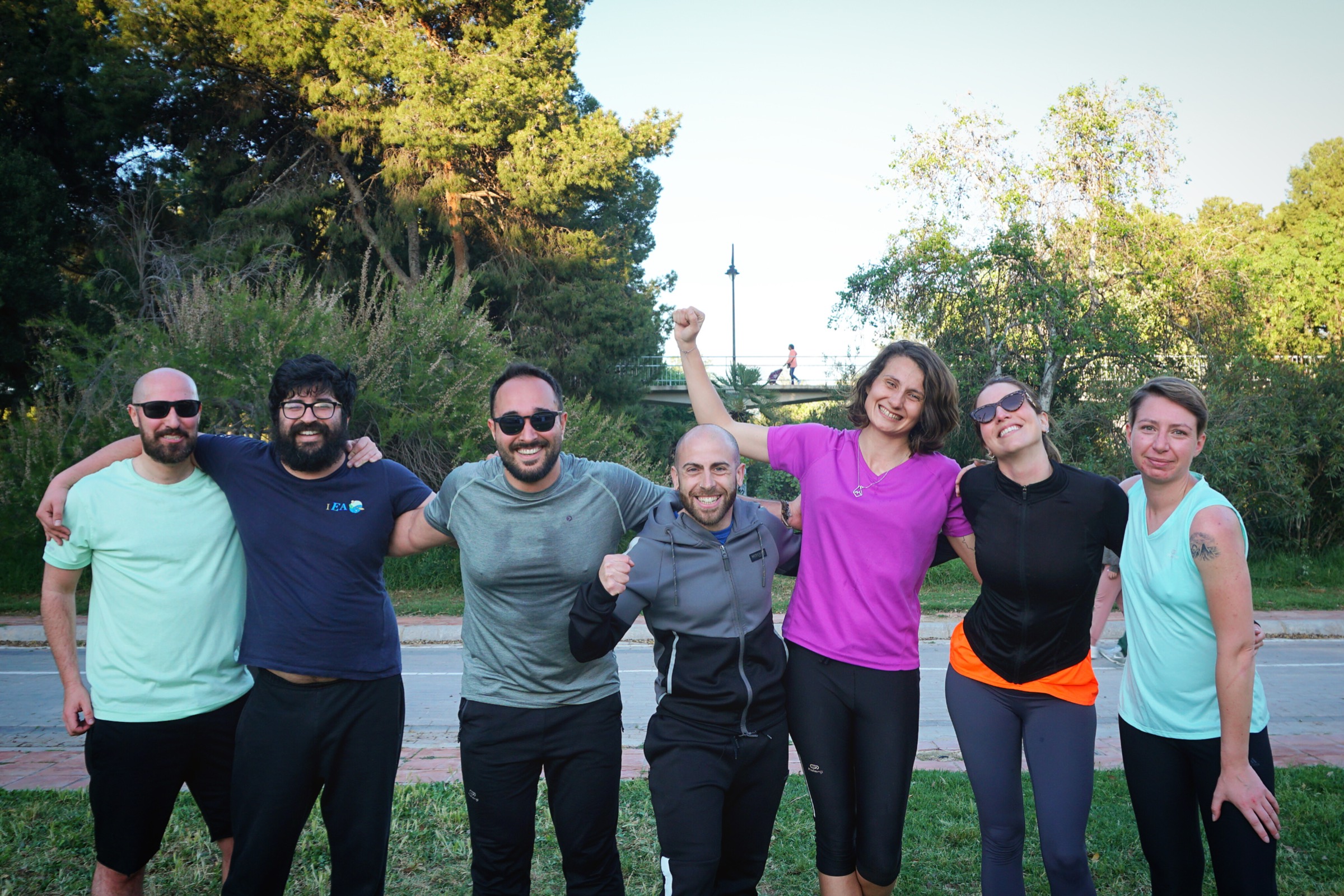 La crew de Turia Fit Crew al terminar una sesión en el Jardín del Turia